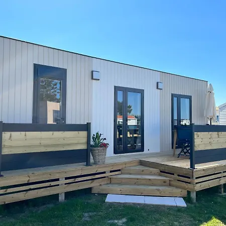 Camping De Collignon 3* شيربوغ أون كوتننتين