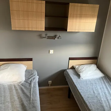 Camping De Collignon مكان تخييم