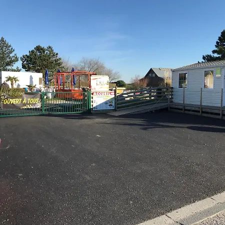 Camping De Collignon 3* شيربوغ أون كوتننتين